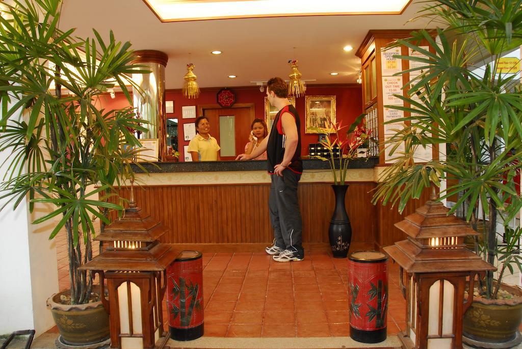 The Expat Hotel Patong Luaran gambar