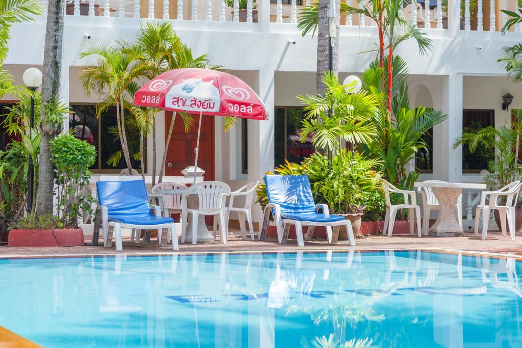 The Expat Hotel Patong Luaran gambar