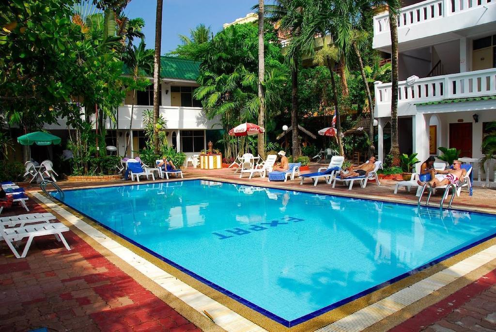 The Expat Hotel Patong Luaran gambar