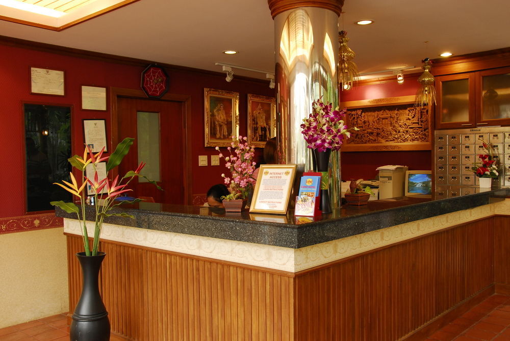 The Expat Hotel Patong Luaran gambar